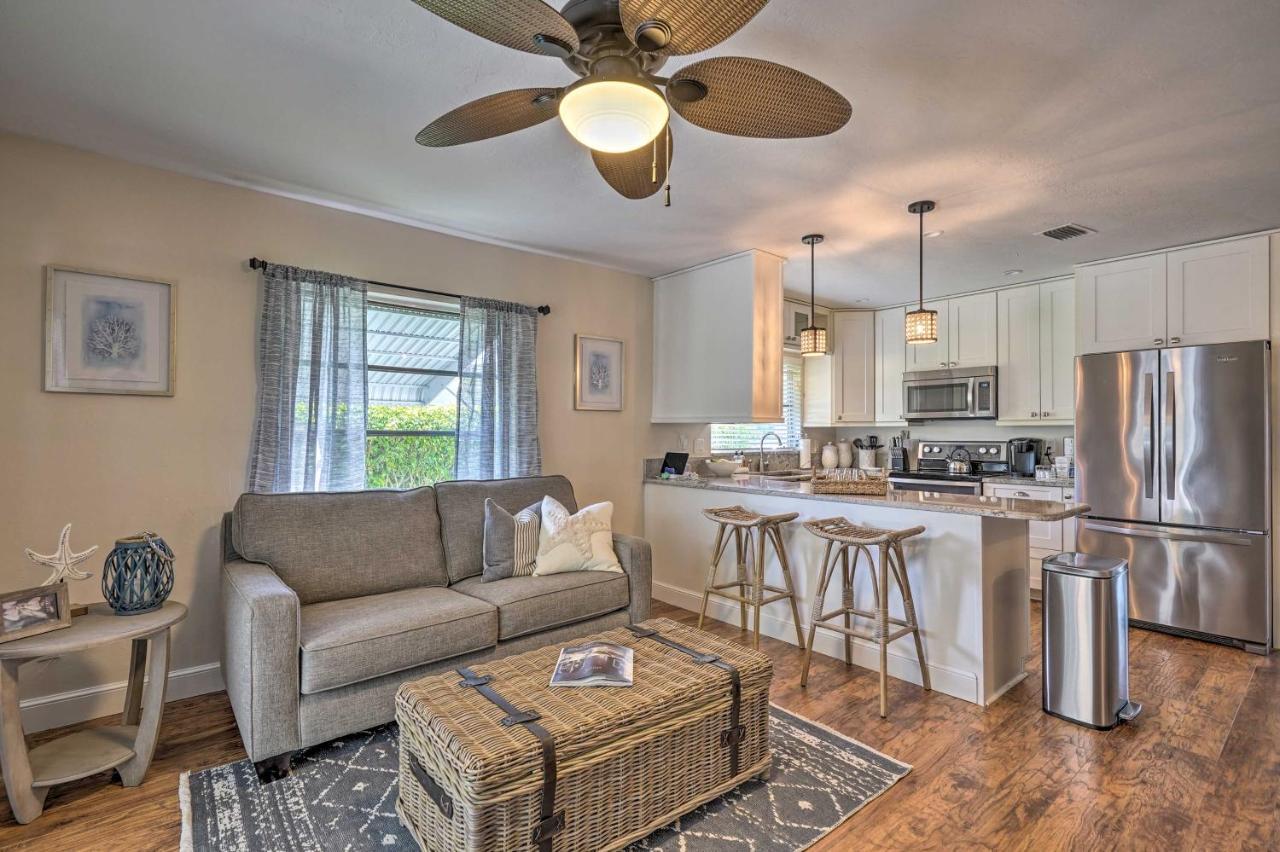 Naples Oasis With Screened Pool, Bike To Beach! 외부 사진